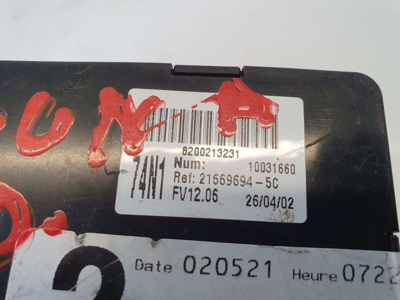 Caixa fusíveis / SAM / BSI RENAULT Laguna II (BG0/1_)