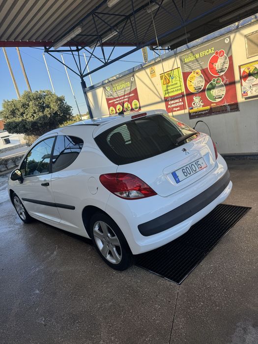 Peugeot 207 1.4 hdi