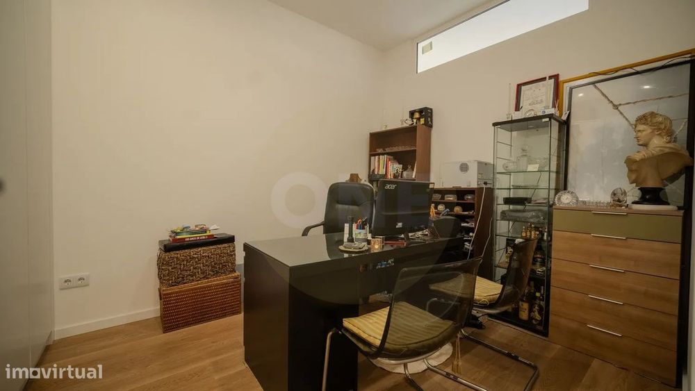 Apartamento T3 Remodelado, no bairro da Codivel, Odivelas