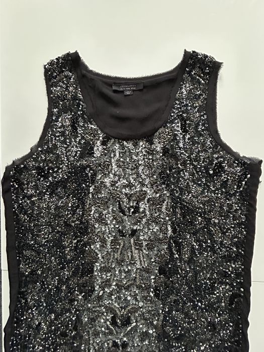 Sukienka mini AllSaints – cekinowa, czarna