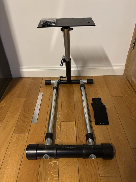 Stojak Wheel Stand Pro na kierwnice Logitech