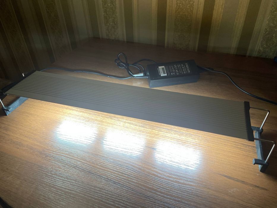 НОВИЙ LED світильник Ptero Ray 45-50 для акваріума шириною до 60 см