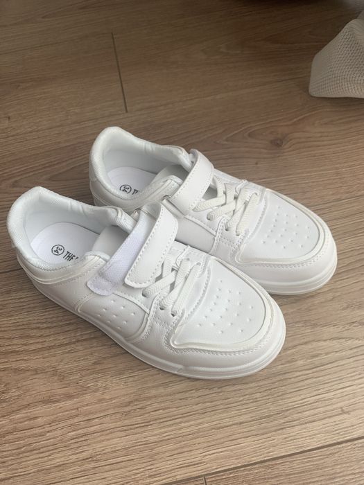 Кросівки білі для хлопчика