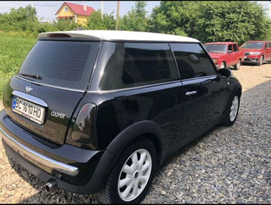 Міні купер 2001 року