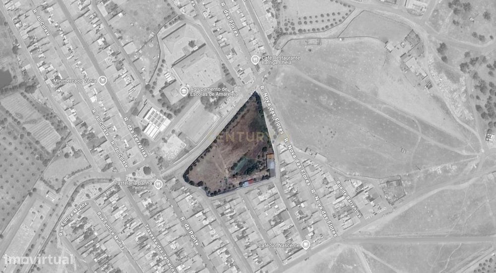 ✨ Terreno com 8.500 m² com 2 Moradia na encantadora Vila da Amareleja — Amareleja, Beja