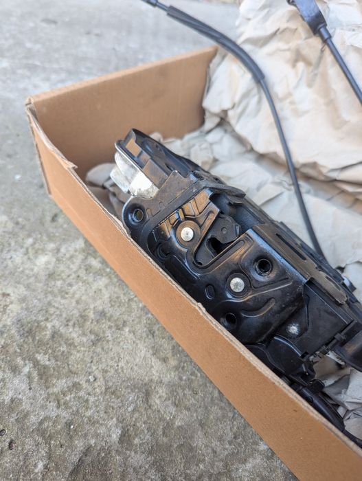 Замок двері VAG Skoda Fabia 2 оригінал 5N1837015C