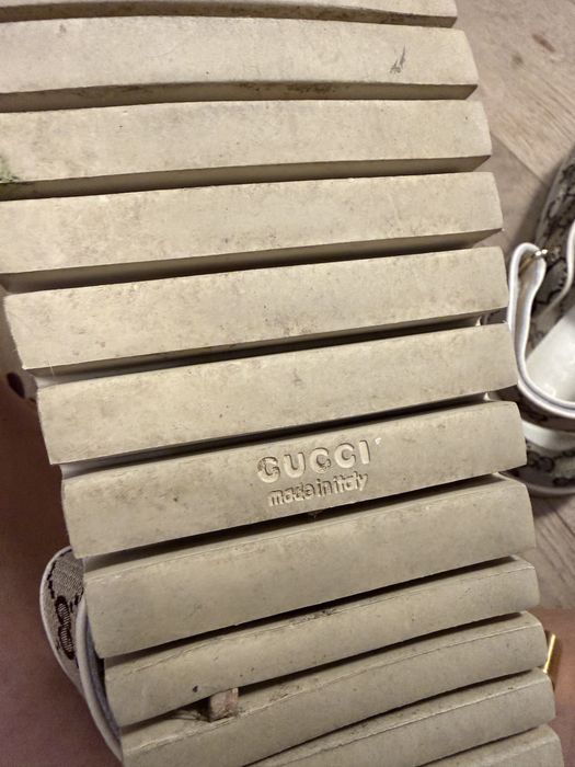 Gucci sandaly 39