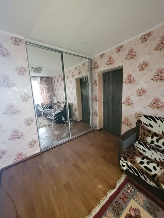 Здається кімната від власника
