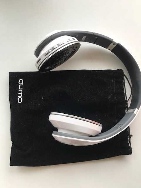 Наушники QUMO  сmp3 плеером, Bluetooth и системой шумоподавления