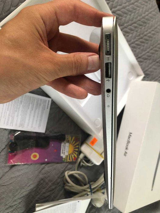 Макбук Macbook Air тонкий стан гарний навчання/робота