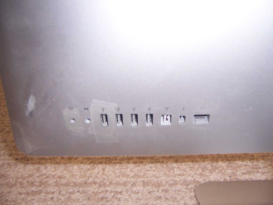 Apple iMac  21.5 mid2011