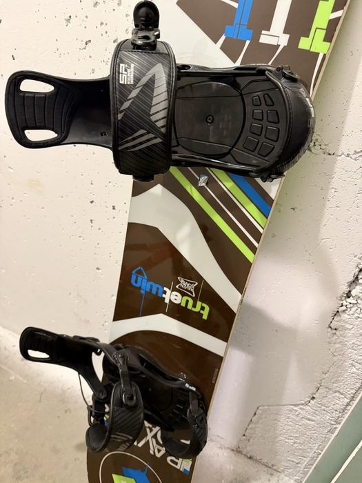 Deska snowboardowa raven TTT brown