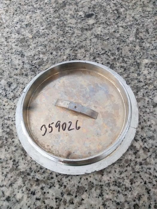 Tampa der aperto para sifão de casa de banho