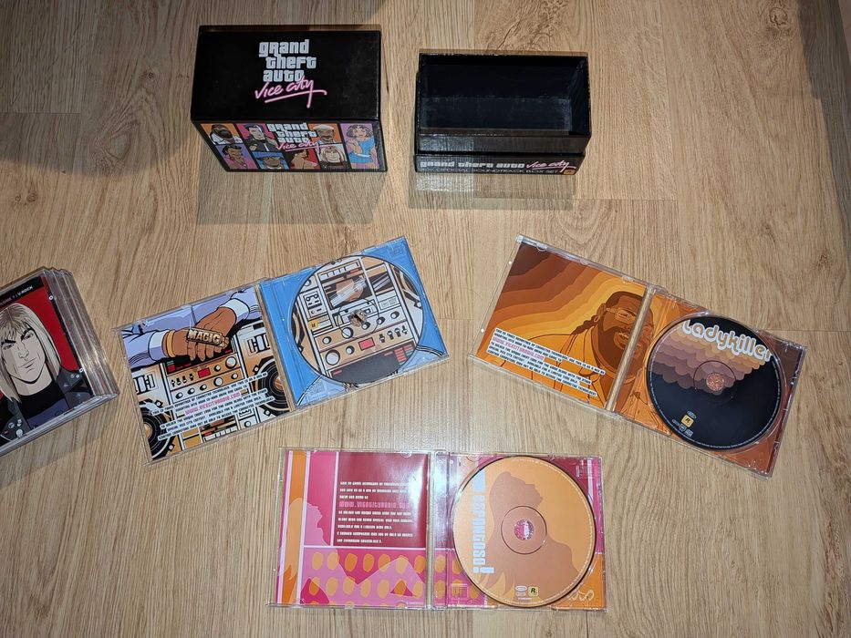 Rzadki Box z GTA Vice City - Komplet