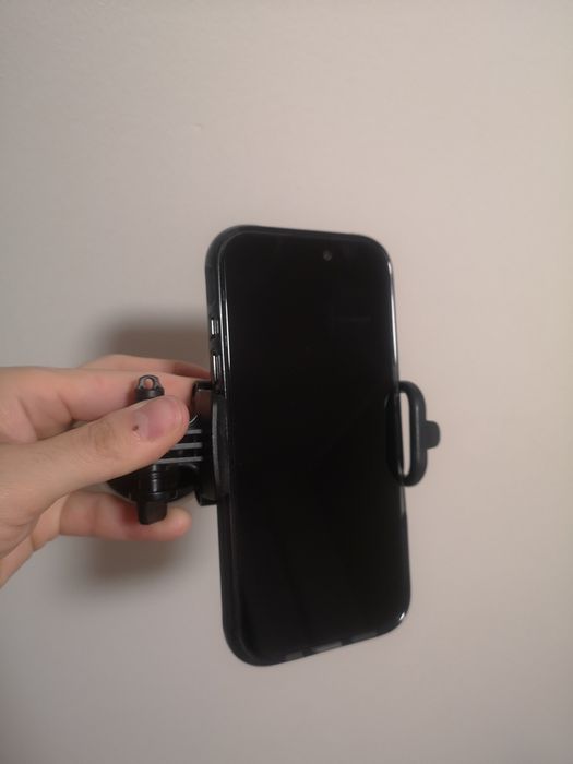 Suporte para telemóvel ajustável