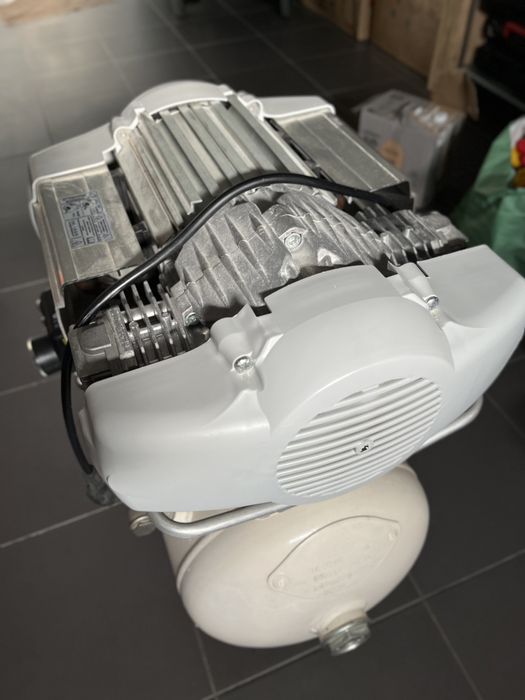 Compressor silencioso “MGF”.