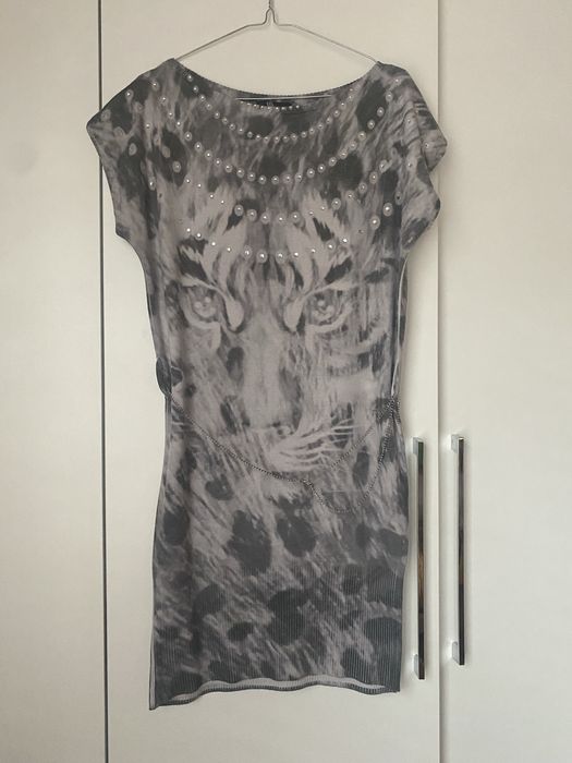 Sukienka szara must have z paskiem