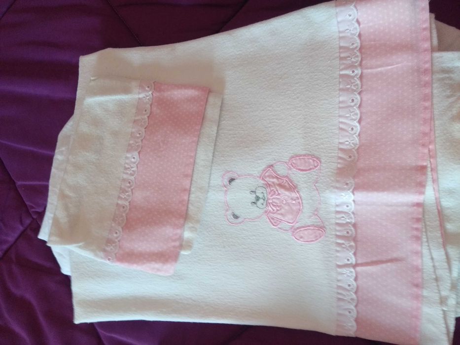 Lençóis de tecido, lençóis de flanela e lençóis polares para berço