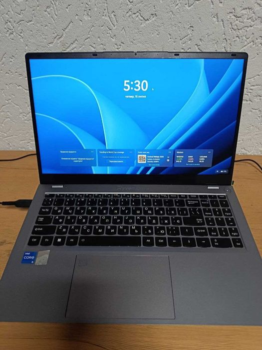 Швидкий ноутбук Ryven Ultra 15.6" | i5-1240P (12 ядер) | 16 GB | SSD 512 GB | Win 11 Pro