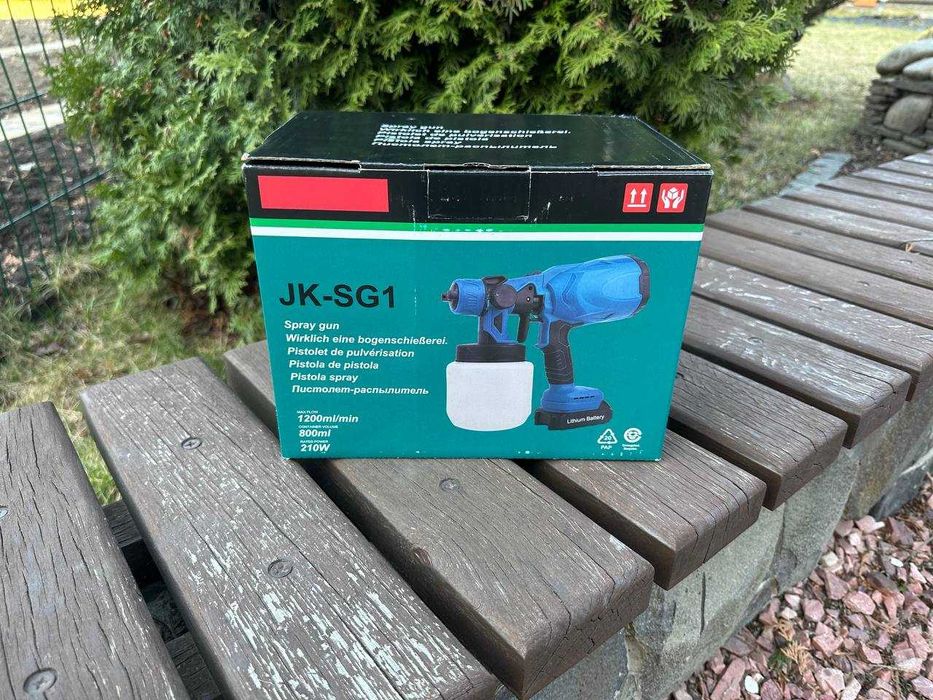 Фарбопульт акумуляторний. Фарборозпилювач. Фаррбопульт електричний.