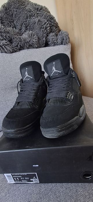 Air Jordan 4 Black cat