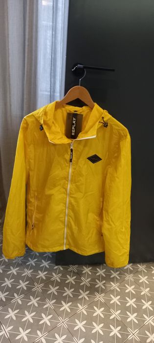 Вітровка  Replay