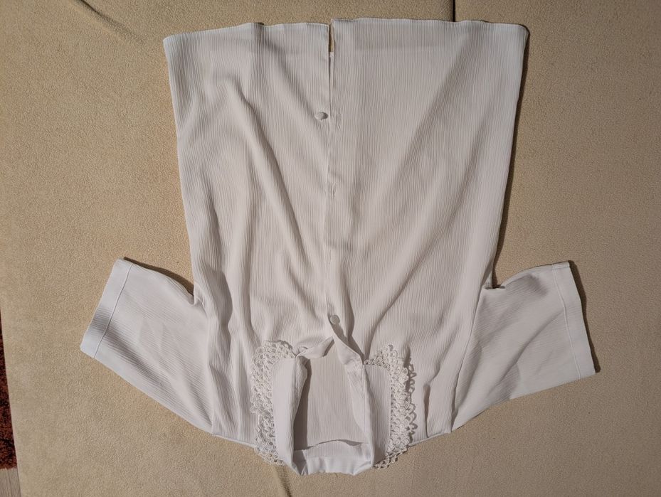 Damska bluzka z ażurowym kołnierzykiem roz.XXL