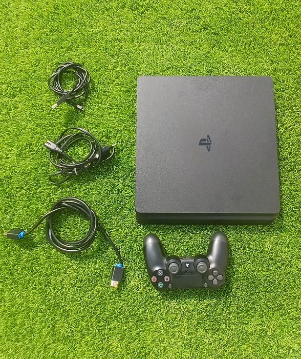 PS4 Slim 500gb + Comando