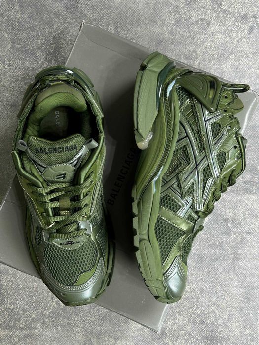 BALENCIAGA Runner кроссовки зеленые кеди кросівки зелені 43 41 42 39