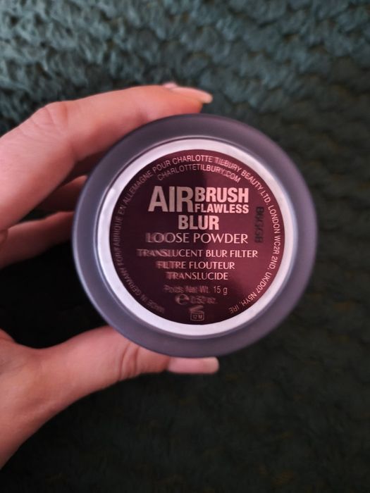 Puder sypki transparentny Charlotte Tilbury