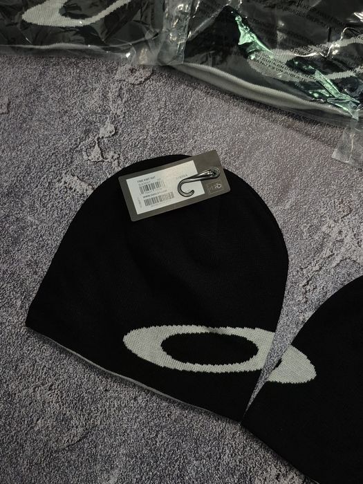 Шапка oakley hat