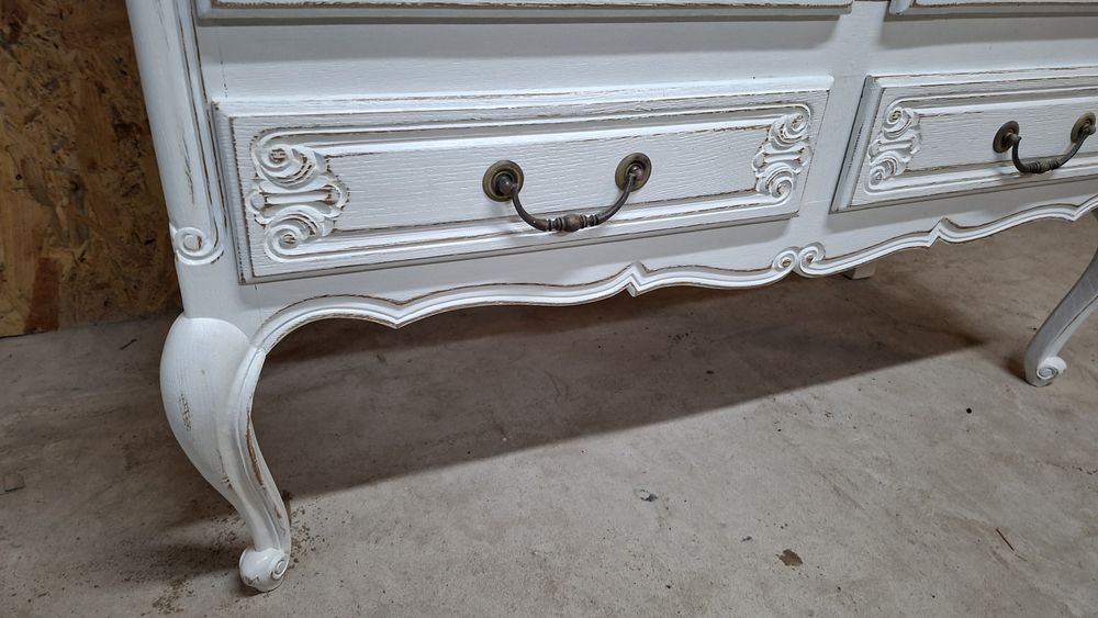 Barek ludwikowski bielony przecierka komoda