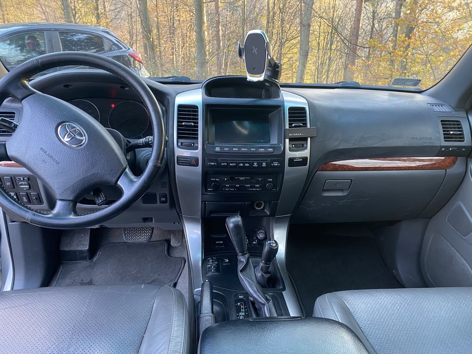 Toyota Land Cruiser 120