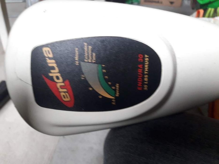 Łódź łódka wędkarska z przyczepką