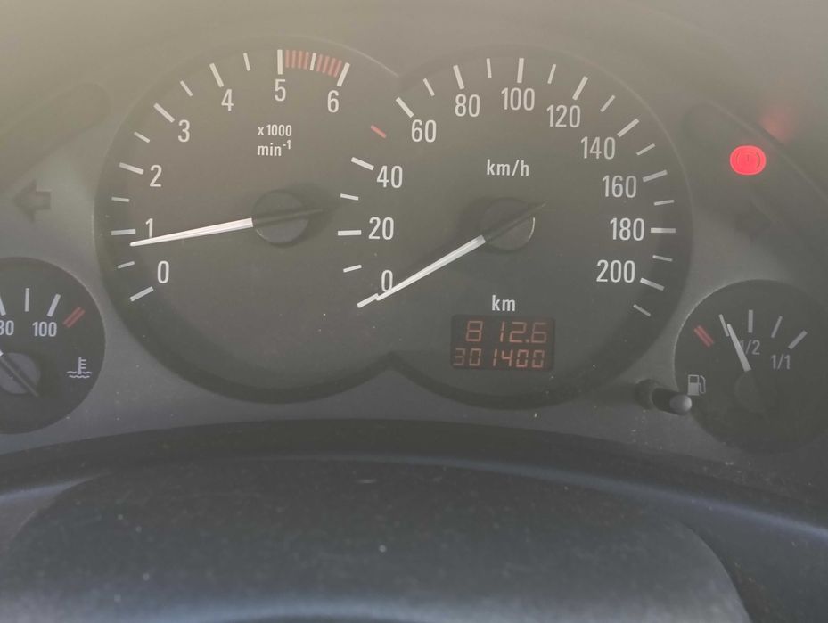 Opel corsa c em bom estado