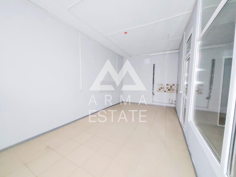 Продаж Торгова площа, ЖК Озерний Гай, Гатне