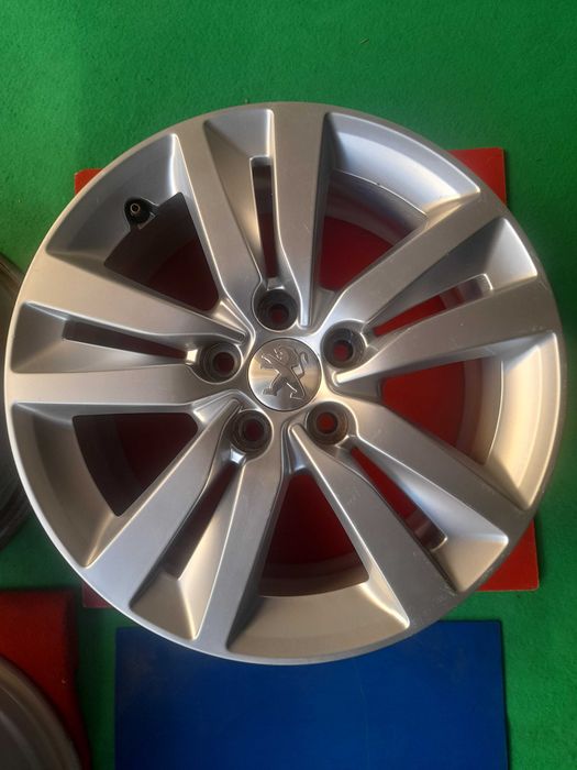 Jante 16" VW Audi OZ Seat  BMW Renault Peugeot. Roda suplente