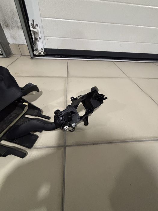 Audi A1 Conjunto de manete piscas  e capa de coluna de direcao