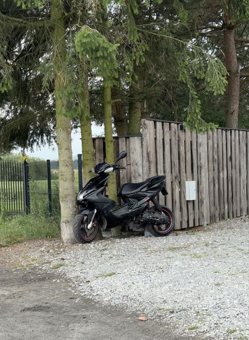 Yamaha aerox 70cc (wiecej zdjec pv)