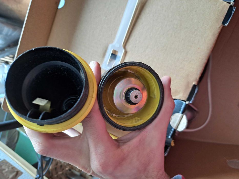 Lanterna Duracell a pilhas em bom estado