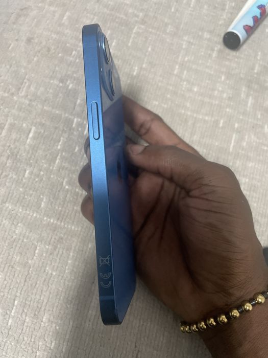 Iphone 13 azul 128 GB
