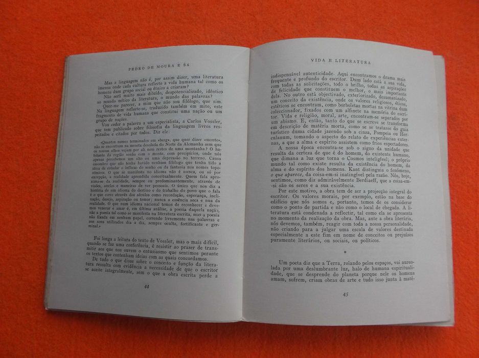 Vida e Literatura - Pedro de Moura e Sá