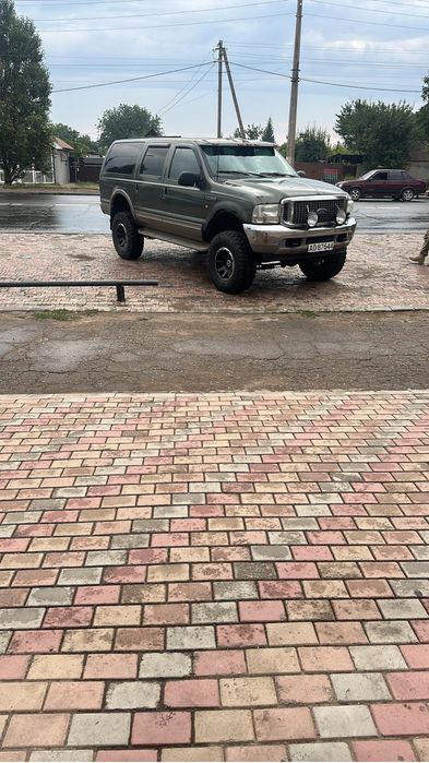 Ford Excursion 7.3 TDI на тимчасовій УКР реестрації