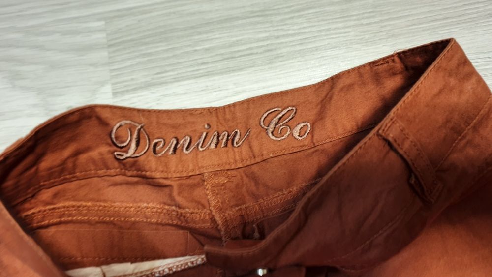 Nowe spodnie rozm 128