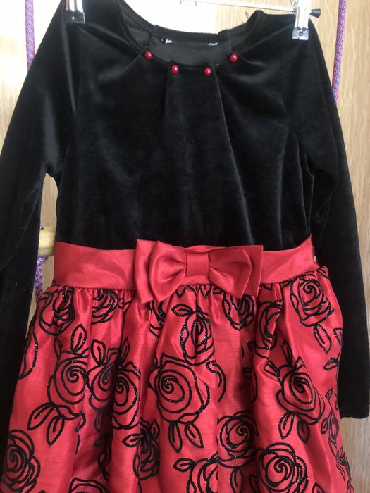 Продам платье на девочку