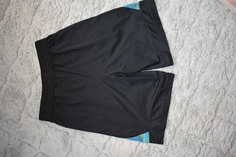 Spodenki sportowe Reebok r. S