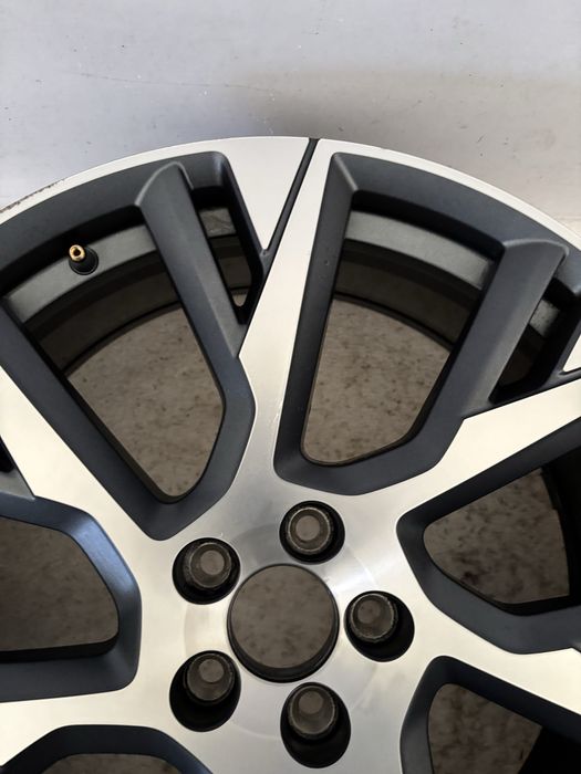 Volvo V90 Cross Country felga aluminiowa 5x108 8” x 21” ET49.5 ET 49.5