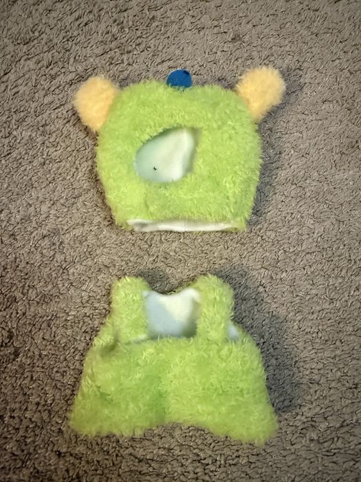 roupinha pelúcia verde para boneco