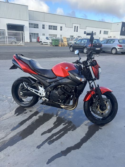 Suzuki  GSR  600