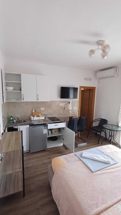 ЧЕРНОГОРИЯ Бар. Илино. 350м до второго круга с заправками, 750м - море